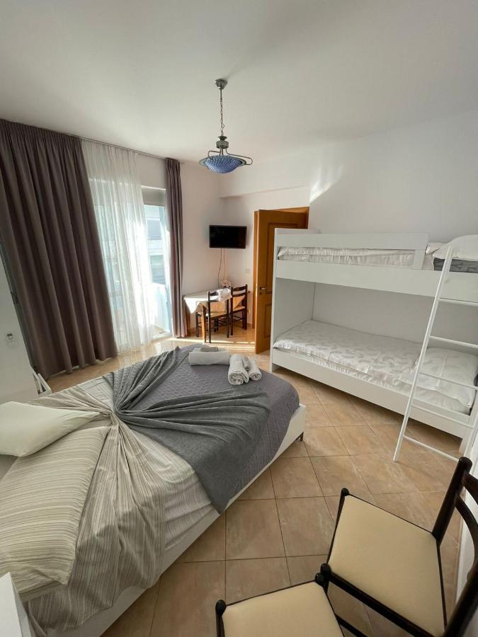 Bellavista Apartment Vlorë Екстериор снимка